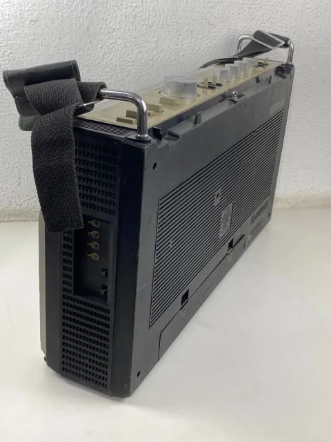 Crown CSC-850 Stereo Boombox Cassette Recorder Player Radio
