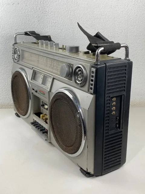 Crown CSC-850 Stereo Boombox Cassette Recorder Player Radio