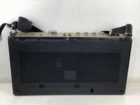 Crown CSC-850 Stereo Boombox Cassette Recorder Player Radio