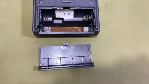 مشغل ومسجل كاسيت Continental Edison MC8122 يعمل بالبطاريات والكهرباء كوريا