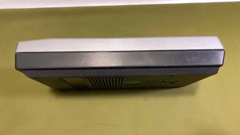 مشغل ومسجل كاسيت Continental Edison MC8122 يعمل بالبطاريات والكهرباء كوريا