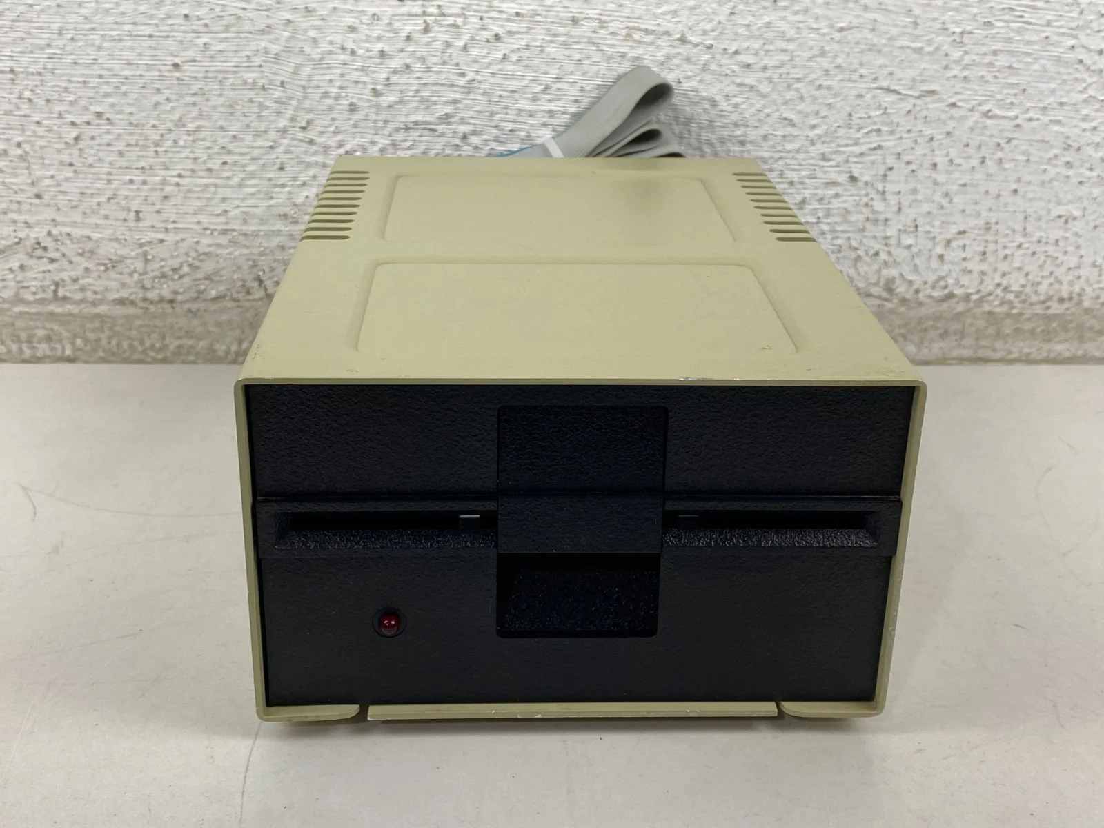 Shugart Associates 390R Serial KP0382 5.25 Apple II Floppy Drive