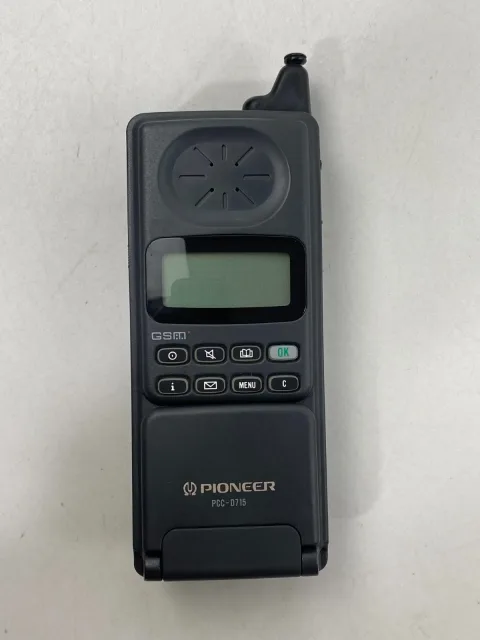 Retro Pioneer PCC-D715 GSM Mobile Cellular Phone