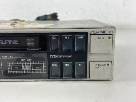 Alpine 5331 cassette car stereo