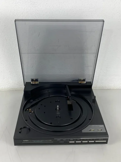 مشغل أسطوانات Aiwa LX-30 بخدمة سيرفو خطي وتتبع خطي