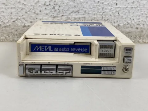 Sanyo M6060 Portable Walkman Cassette Tape Player 1981