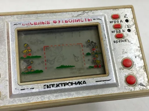 IM 22 Funny Football LCD Game on screen Elektronika Ussr soviet