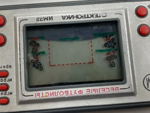 IM 22 Funny Football LCD Game on screen Elektronika Ussr soviet